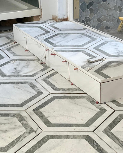 Oatley Tiling patterned floor and tiled step detail